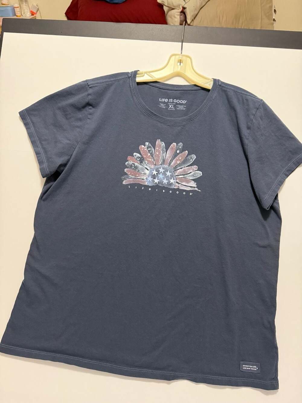 Life Is Good Women's American Sunflower Short Sleeve Crusher Tee XL Dark Gray